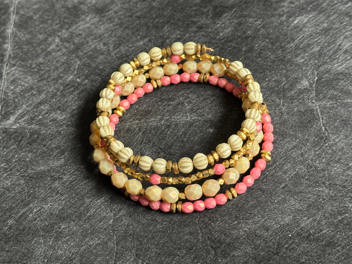 Beaded bracelet/ Wrap bracelet / memory wire bracelet / seed beads bracelet / bohemian bracelet /gift for her