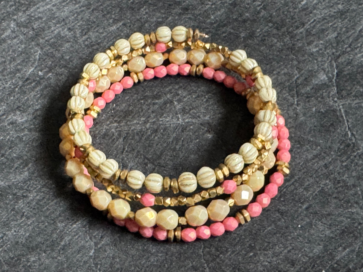 Beaded bracelet/ Wrap bracelet / memory wire bracelet / seed beads bracelet / bohemian bracelet /gift for her