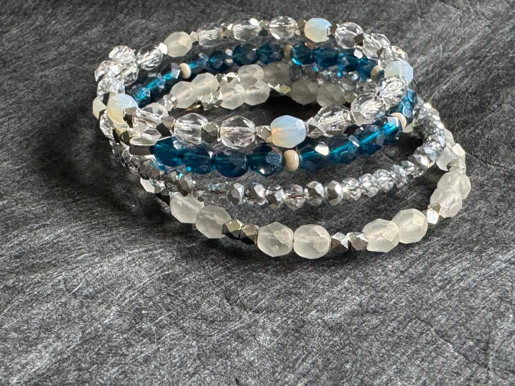 Beaded bracelet/ Wrap bracelet / memory wire bracelet / czech beads bracelet / bohemian bracelet /gift for her