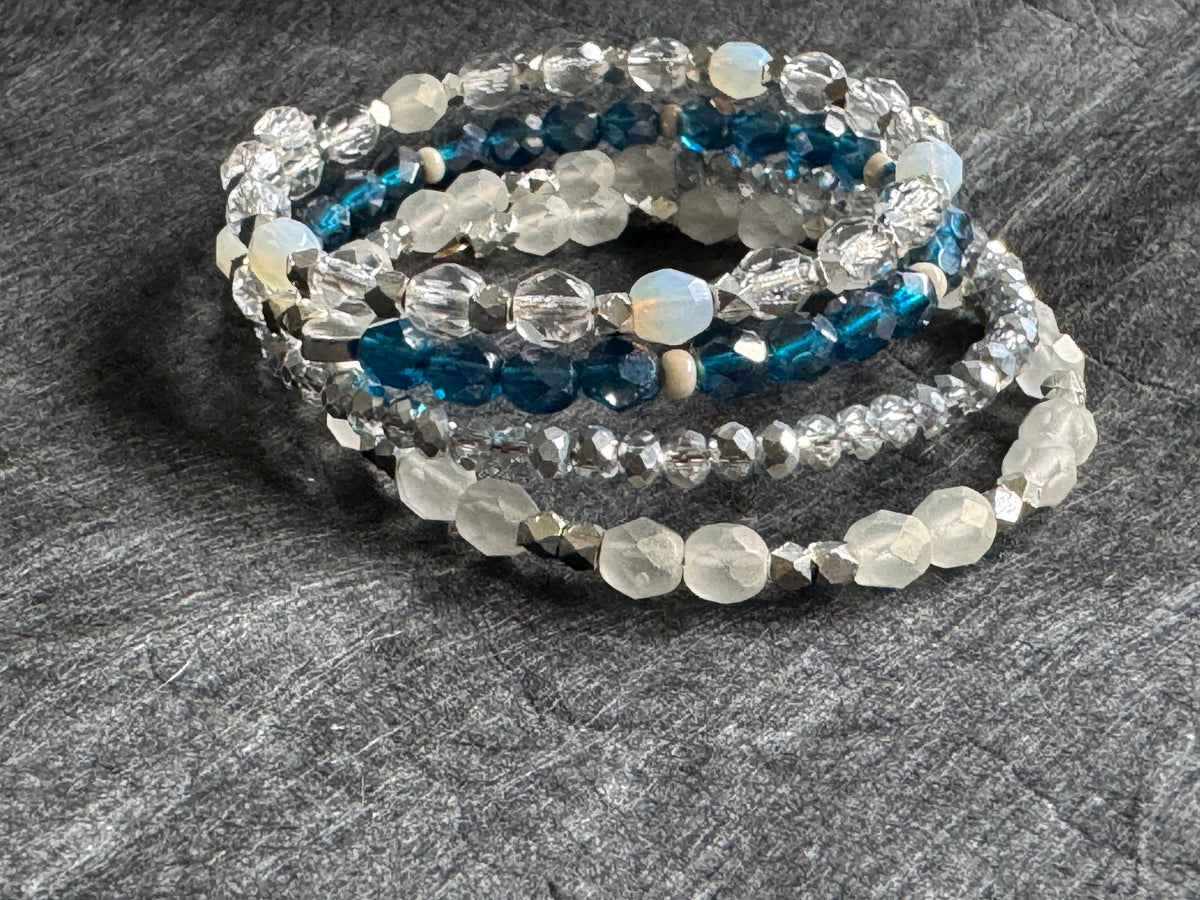 Beaded bracelet/ Wrap bracelet / memory wire bracelet / czech beads bracelet / bohemian bracelet /gift for her