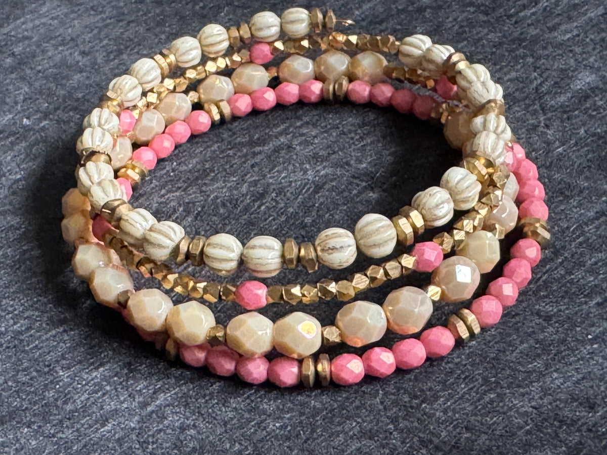 Beaded bracelet/ Wrap bracelet / memory wire bracelet / seed beads bracelet / bohemian bracelet /gift for her