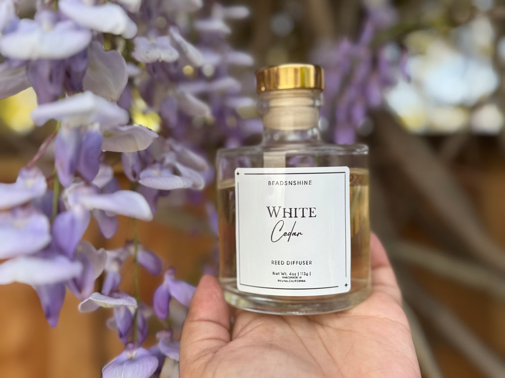 Luxury Reed diffuser, includes 8 reeds