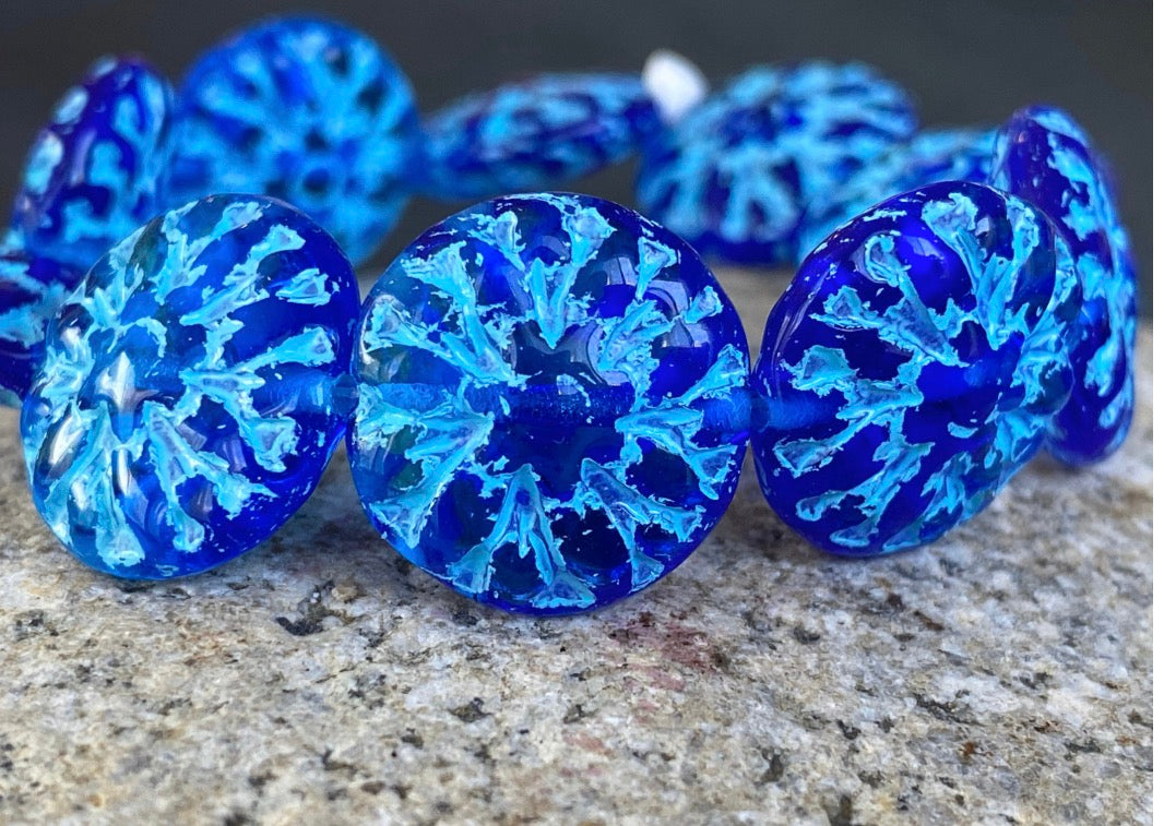 Patina Dahlias : Blue Czech glass beads, size 14mm, quantity 12 beads