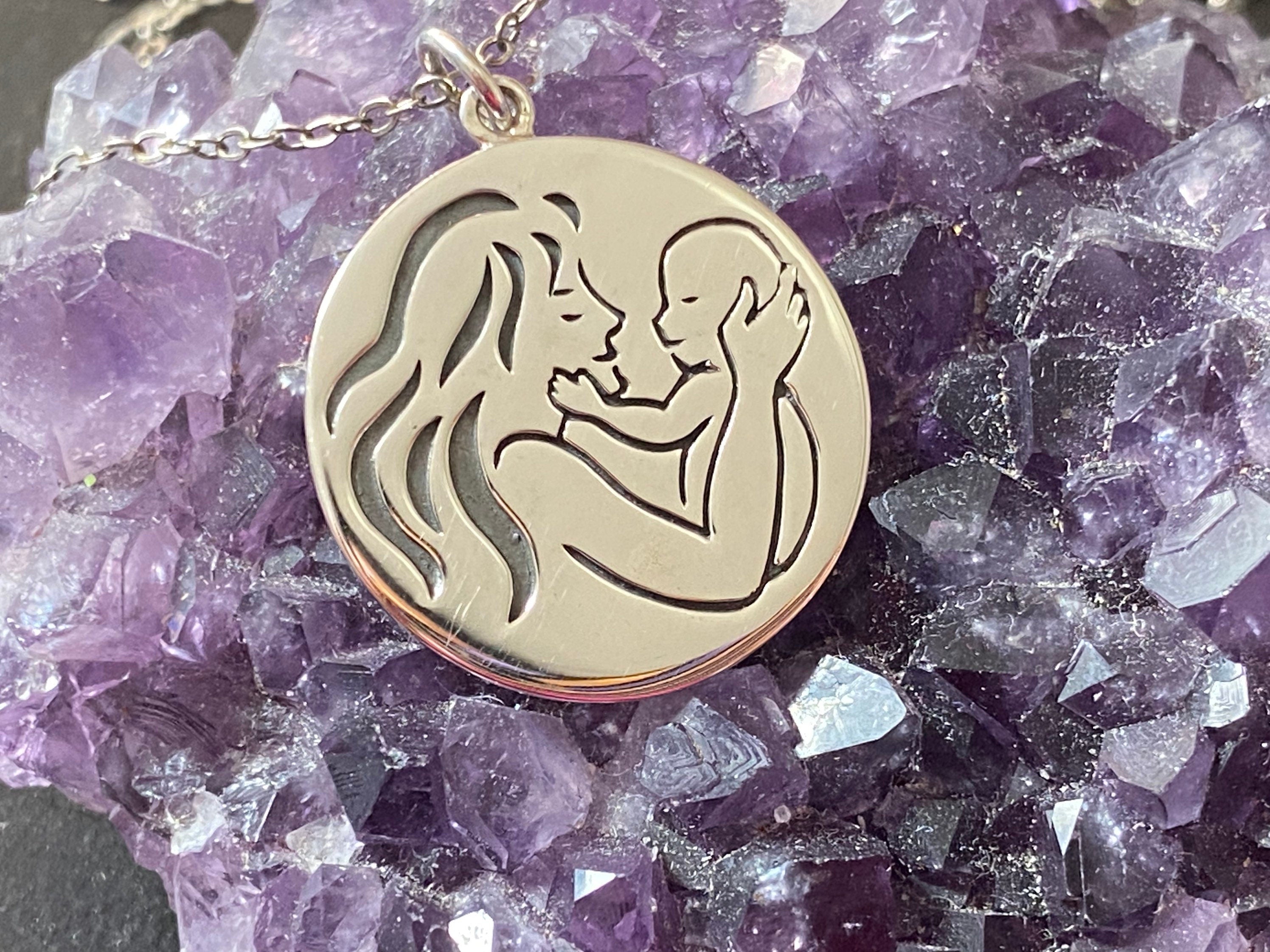 We love you mama pendant, Mother day pendant , 925 sterling silver pendant with chain, mom and baby gift , womens necklace