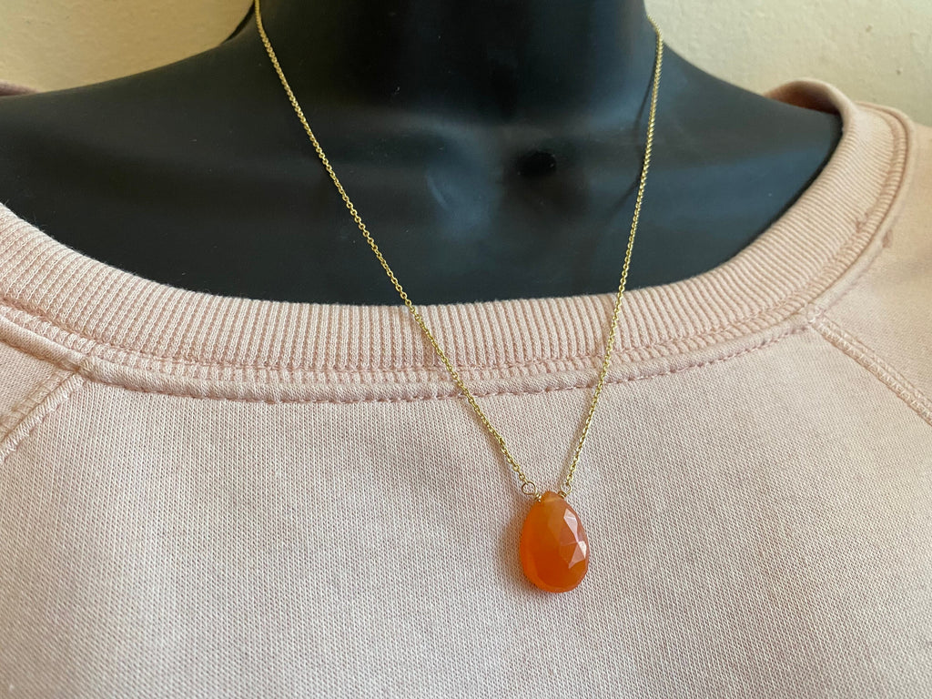 Carnelian pendant , gifts for her, layering necklace, 14k gold chain, anti tarnish chain, july birthstone