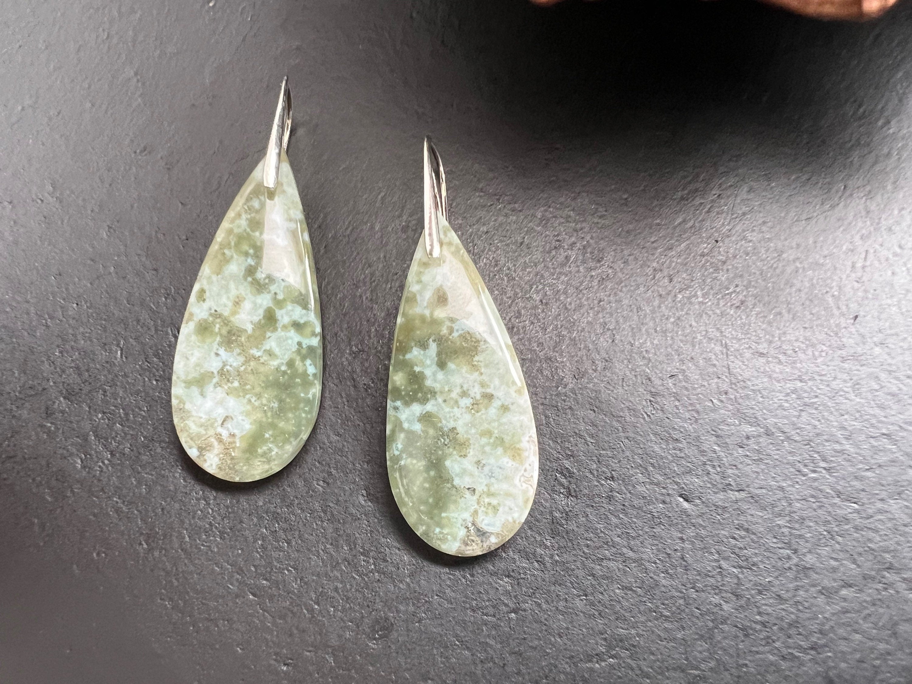 Moss agate earrings / 925 sterling silver French ear wire /natural stone jewelry/ agate earrings gifts for women
