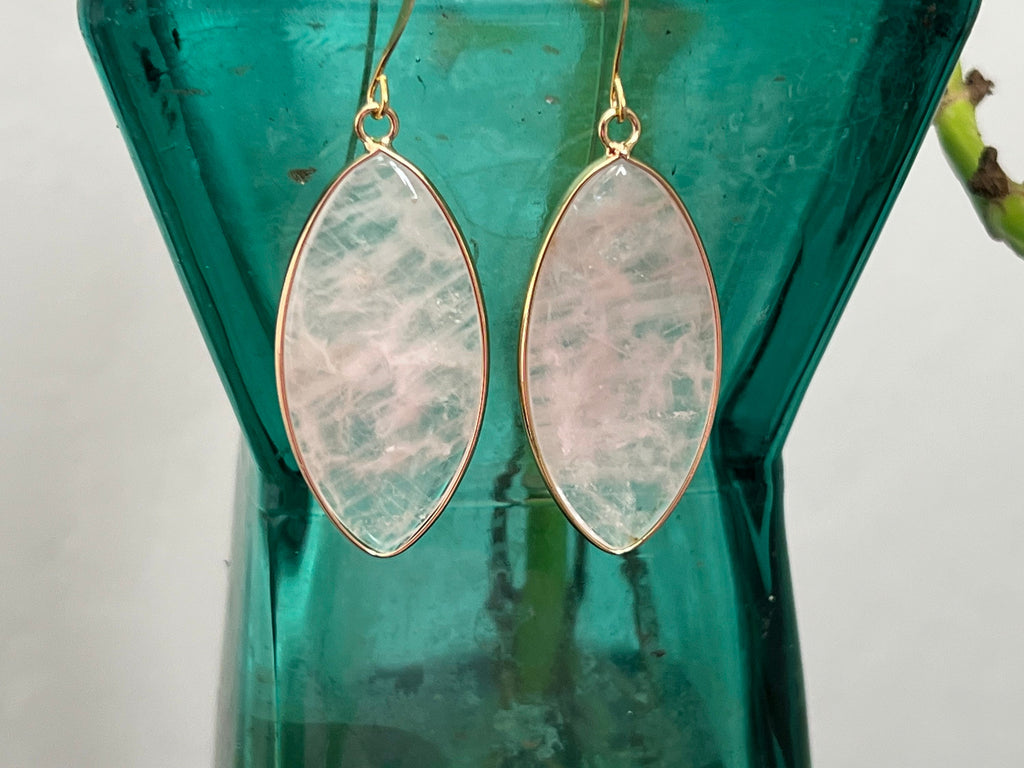 Rose quartz earrings, gold earrings, gemstone earrings, boho earrings, statement earrings, rose quartz, statement