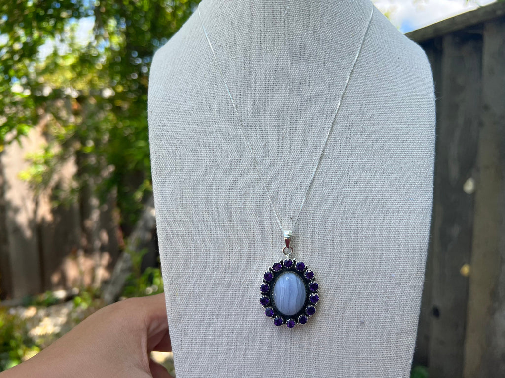 Blue lace agate pendant, Lilac color pendant , gifts for her, 925 sterling silver, amethyst details,layering necklace, natural stone pendant