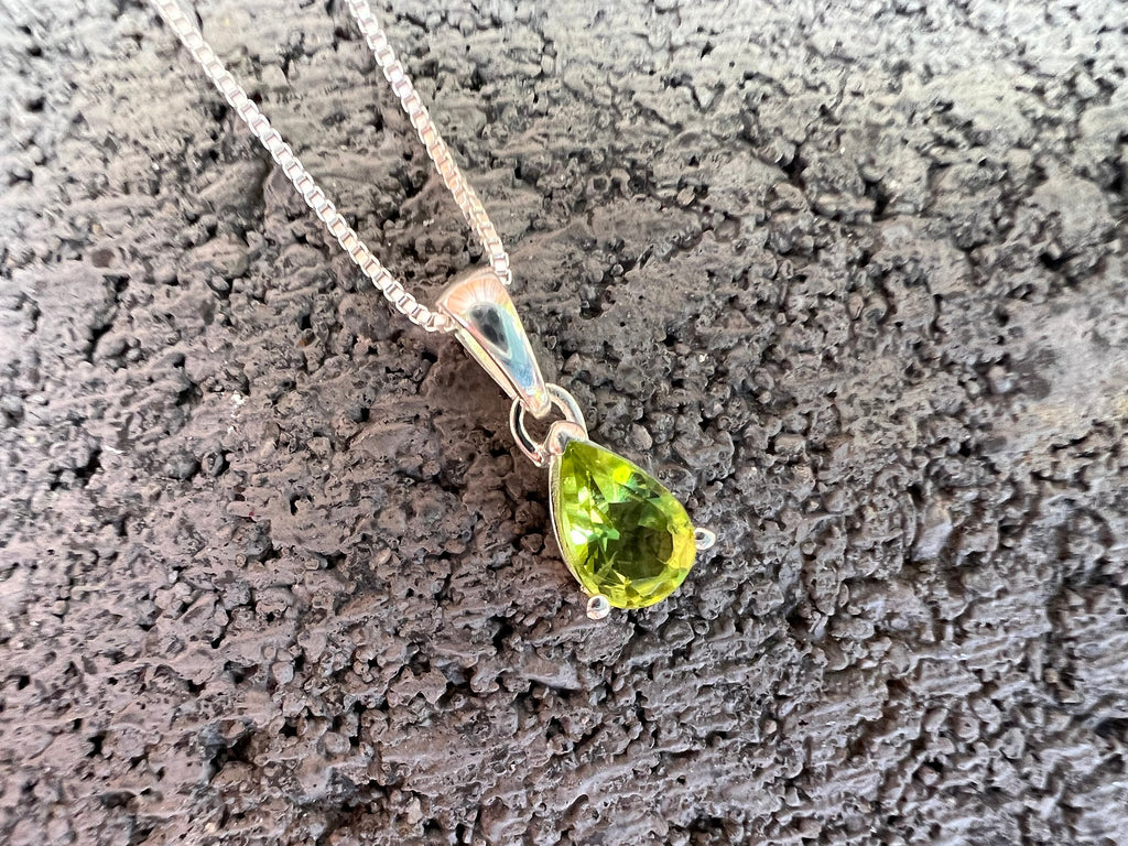 Anxiety relief necklace | Healing crystal necklace | Stress Crystal Jewelry | Meditation jewelry | Panic attack crystal | spiritual amulet