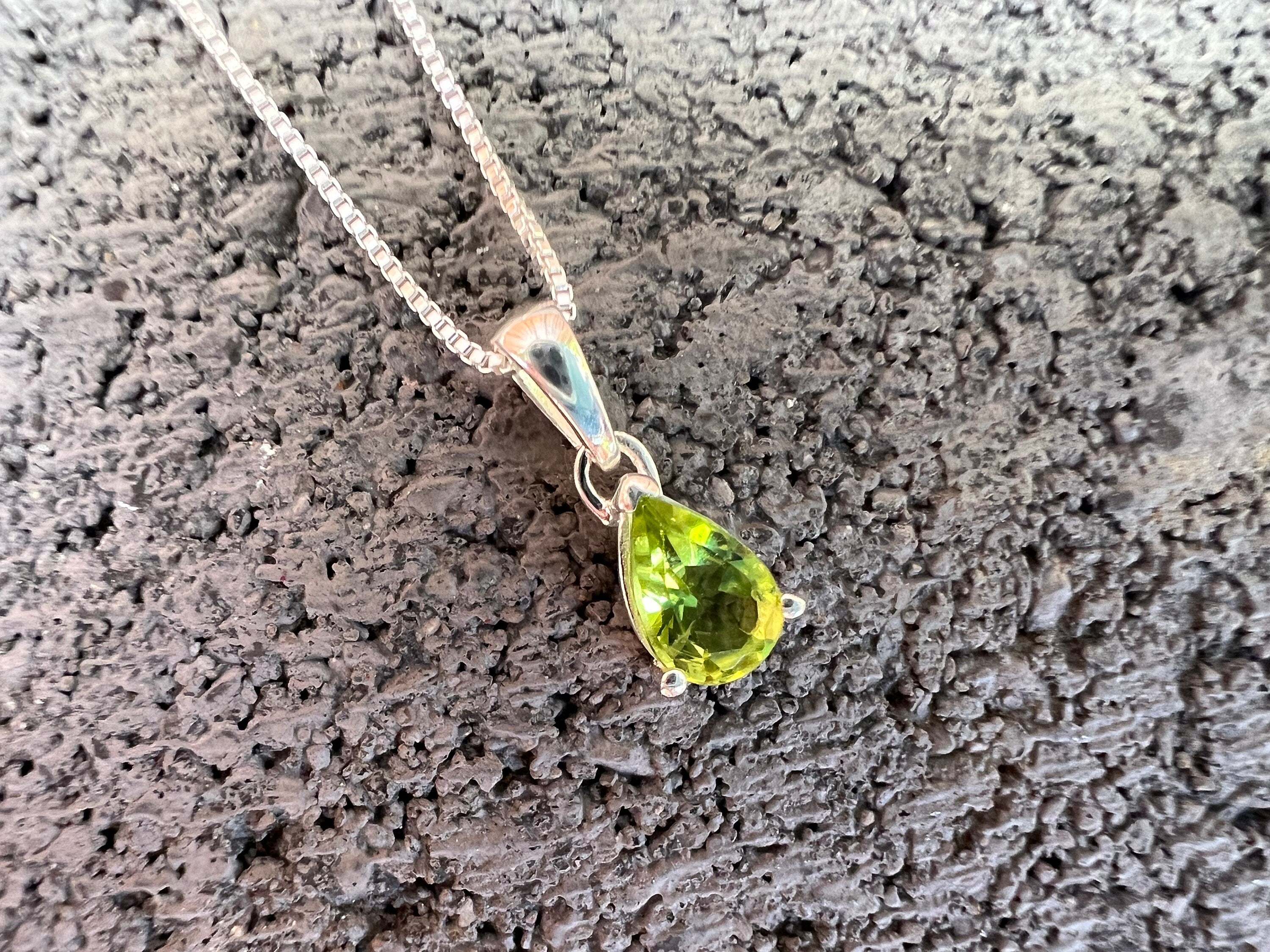 Anxiety relief necklace | Healing crystal necklace | Stress Crystal Jewelry | Meditation jewelry | Panic attack crystal | spiritual amulet