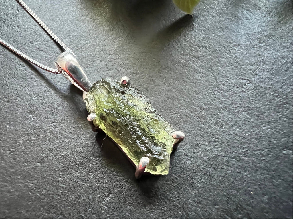 Moldavite necklace with certificate - 925 sterling silver - authentic moldavite pendant