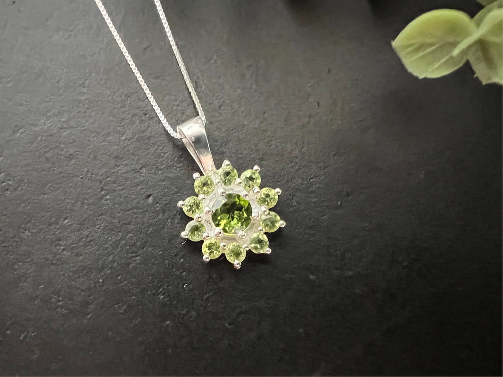 Peridot necklace - 925 sterling silver - healing crystal - authentic peridot crystal - gemstone pendant - august birthstone