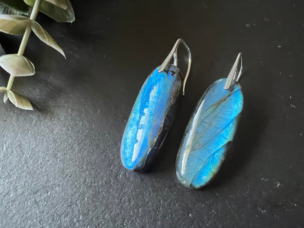 Statement earrings, Labradorite earrings, natural stone earrings, 925 sterling silver ear hooks, blue flasy earrings, gemstone jewelry