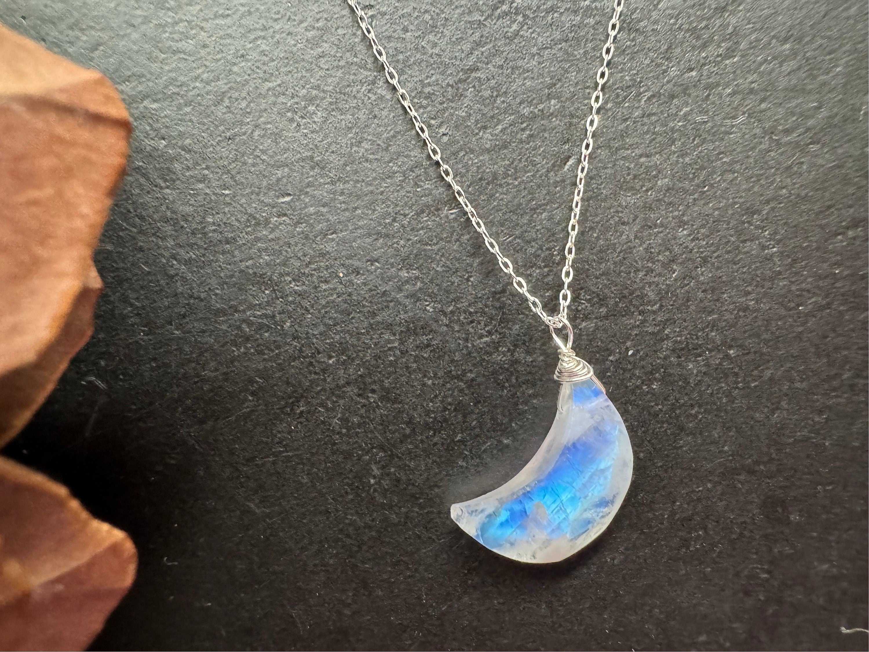 Moonstone pendant, moon pendant, crystal pendant, gemstone necklace, Moon Necklace, crescent moon, June Birthday gift, celestial gift