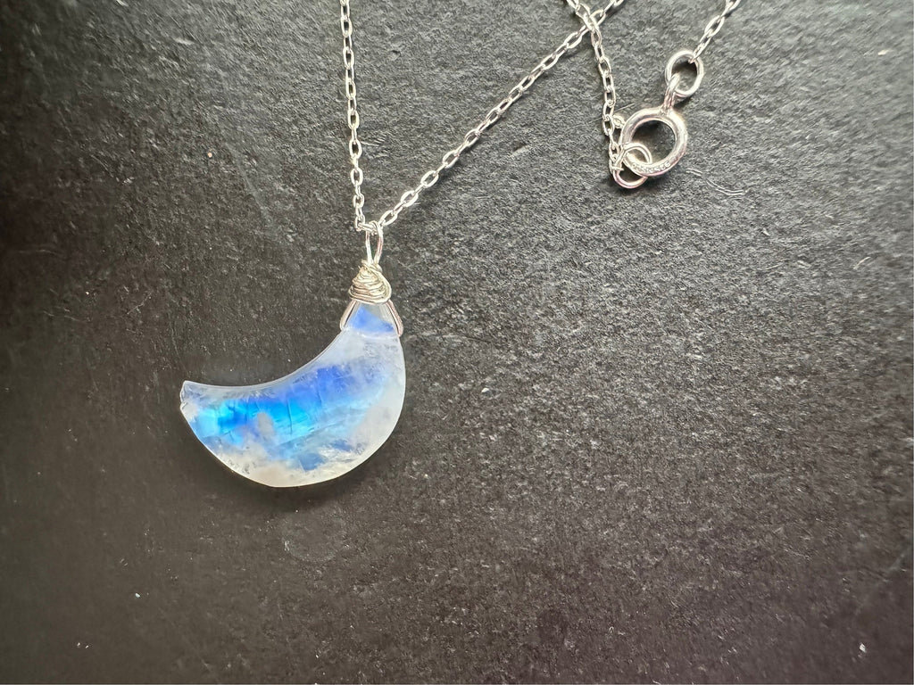 Moonstone pendant, moon pendant, crystal pendant, gemstone necklace, Moon Necklace, crescent moon, June Birthday gift, celestial gift